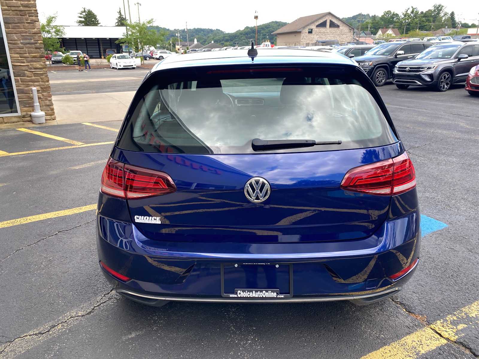 Used 2017 Volkswagen e-Golf SE FWD image 13