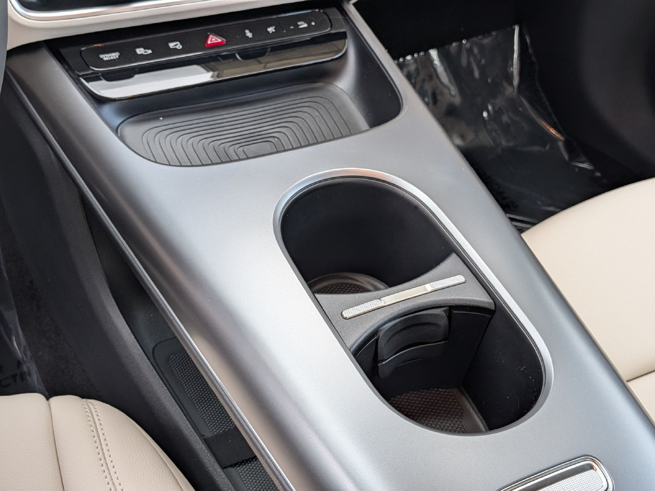 New 2027 Mercedes-Benz CLA 250+ image 6