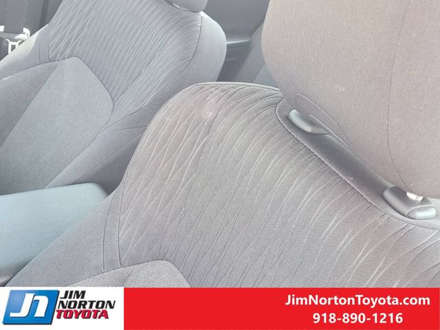 Used 2025 Toyota Camry LE FWD image 15