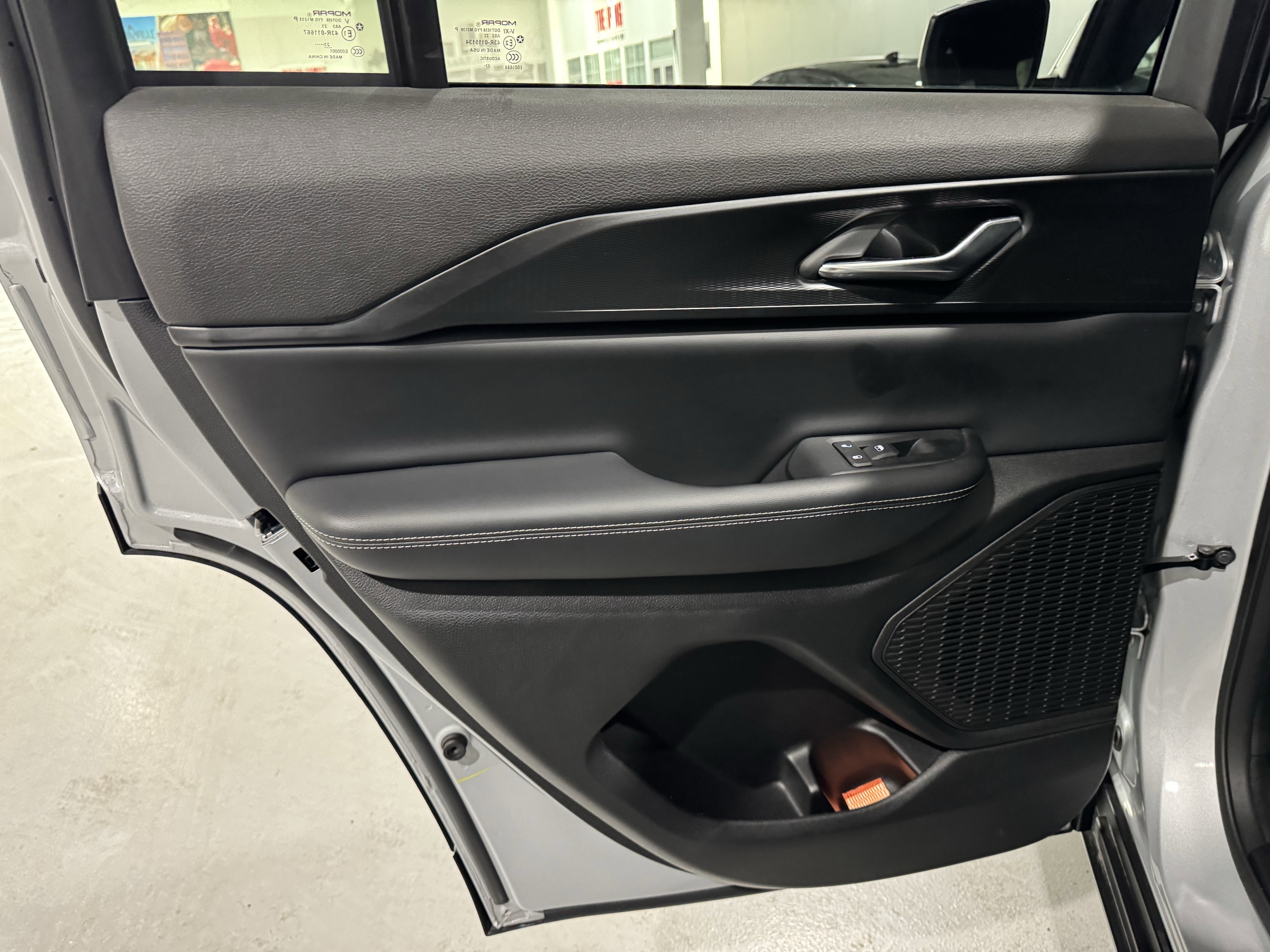 Used 2024 Jeep Grand Cherokee Laredo w/ MOPAR Finishing Package image 31