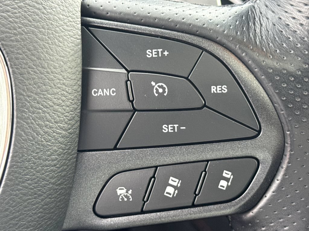 Used 2024 Dodge Durango GT RWD image 26