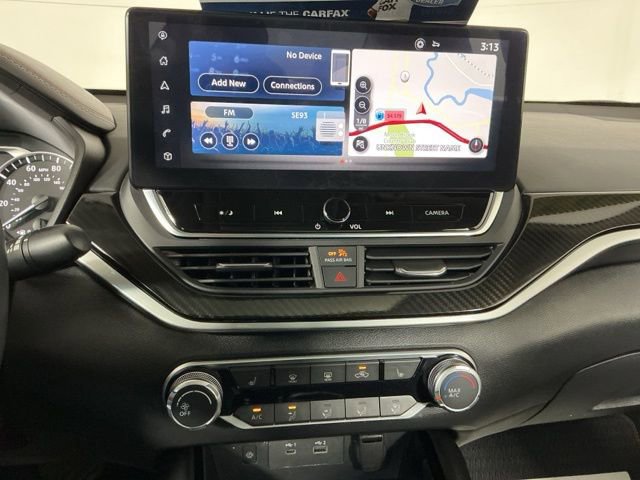 Used 2023 Nissan Altima 2.5 SR w/ SR Premium Package image 19
