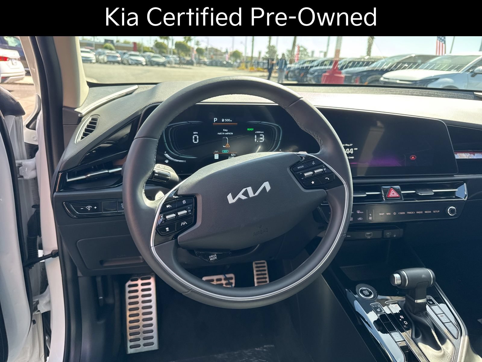 Certified 2025 Kia Niro EX Touring FWD image 20