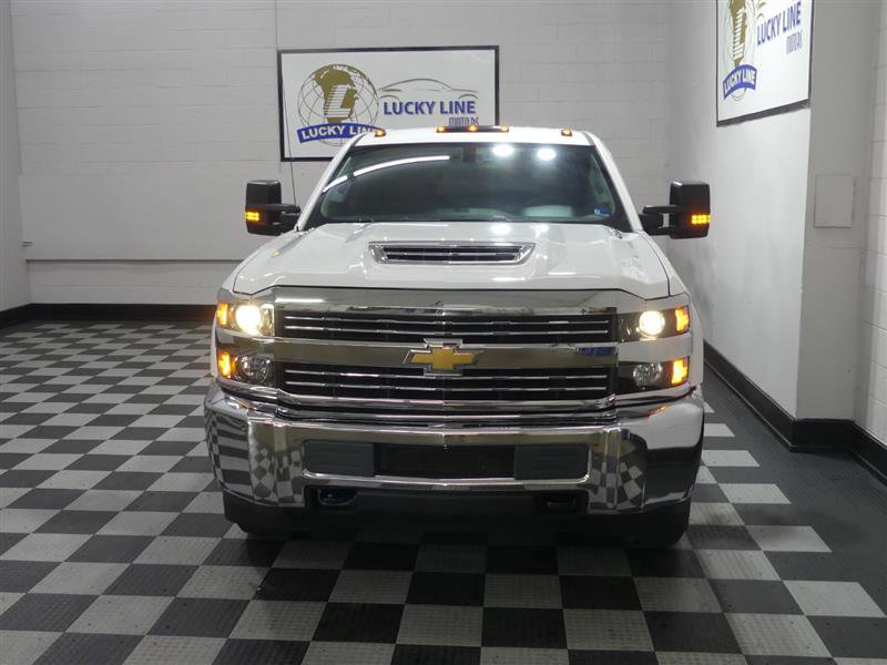 Used 2019 Chevrolet Silverado 3500 W/T w/ WT Convenience Package AWD/4WD image 3