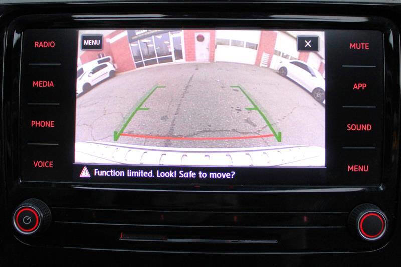 Used 2021 Volkswagen Passat 2.0T SE image 19