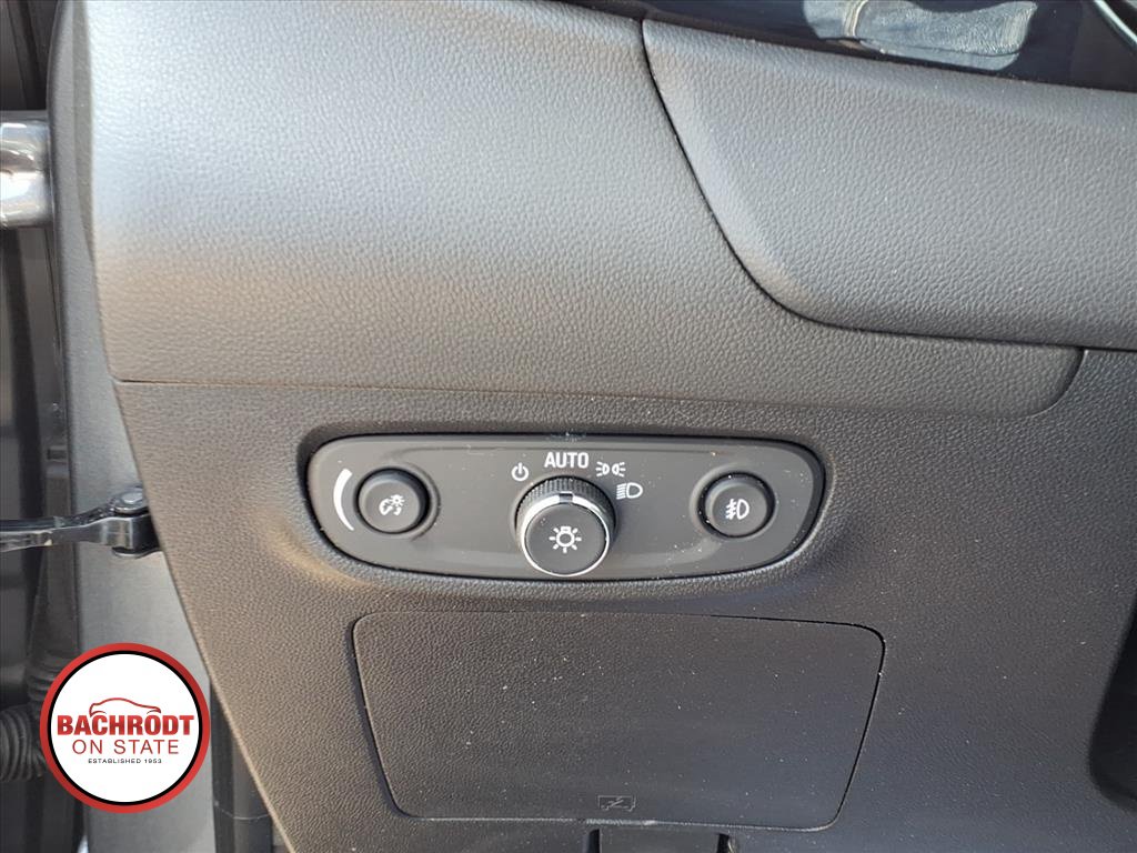 Used 2021 Buick Encore GX Essence FWD image 17