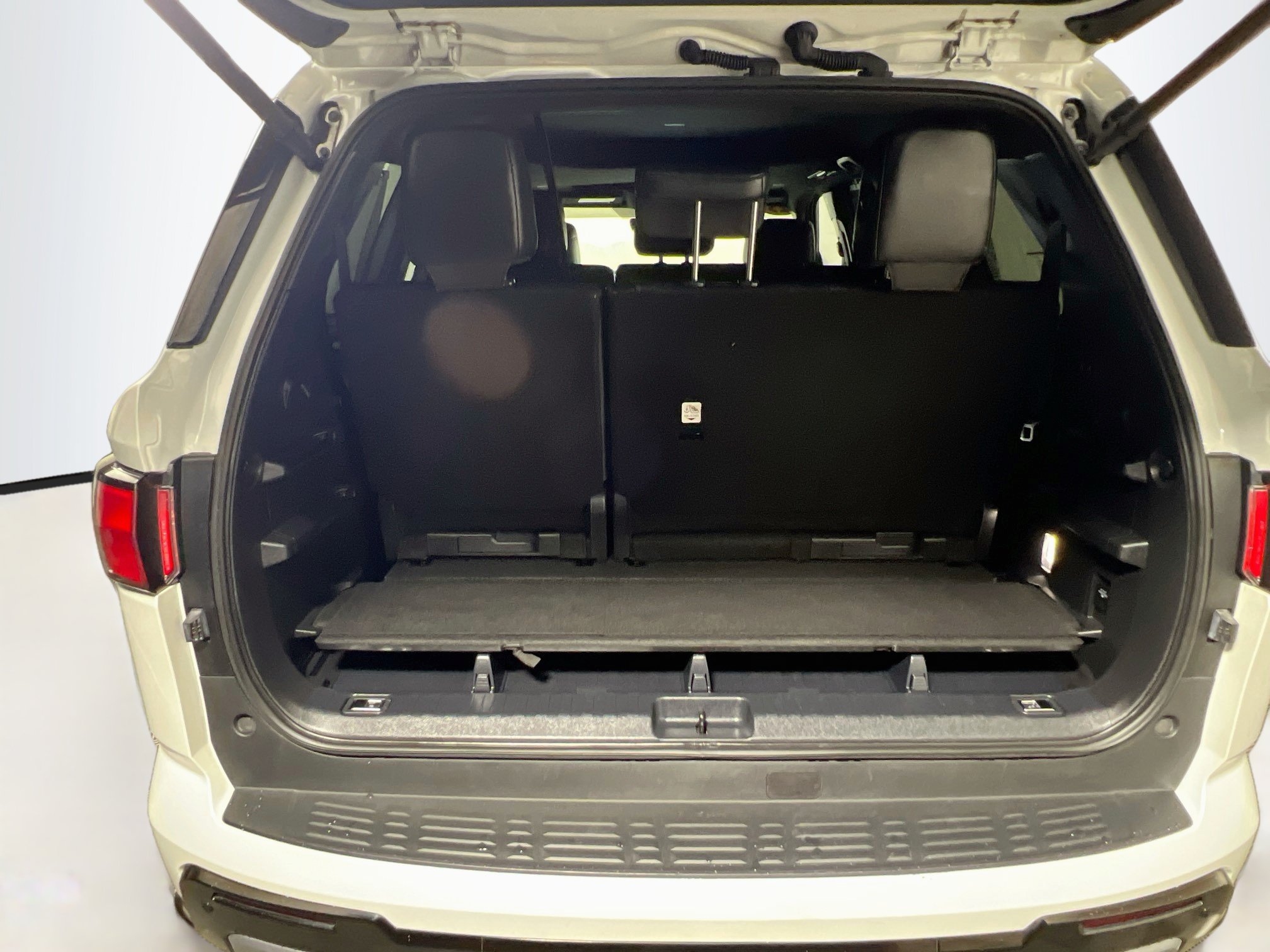 Used 2025 Toyota Sequoia Limited AWD/4WD image 33