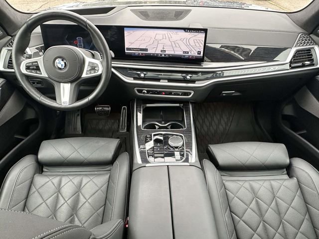 Certified 2025 BMW X7 xDrive40i w/ M Sport Package image 22