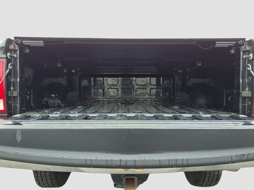 Used 2018 RAM 2500 Tradesman w/ Chrome Appearance Group image 14