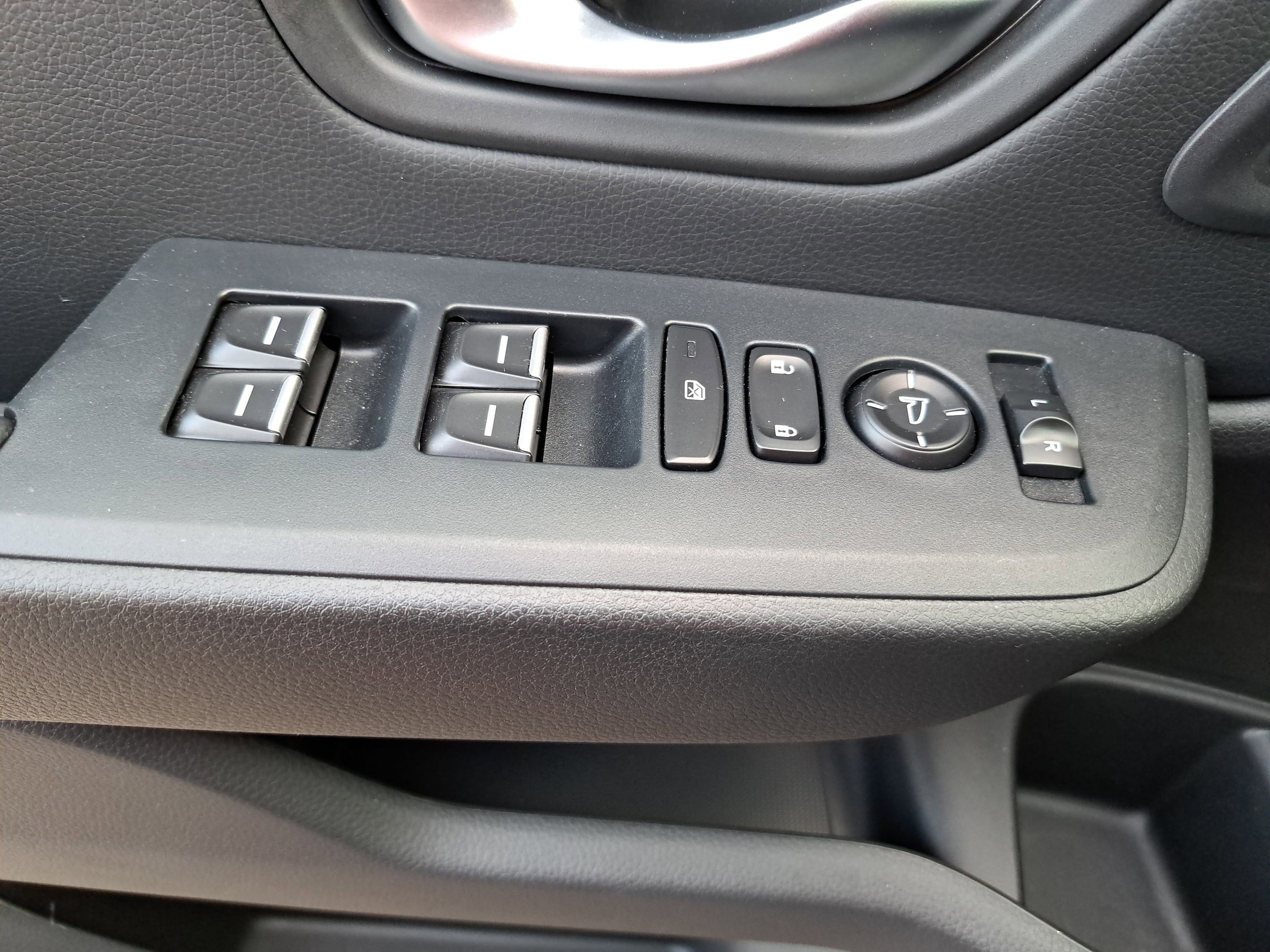 Used 2025 Honda Pilot Touring image 27