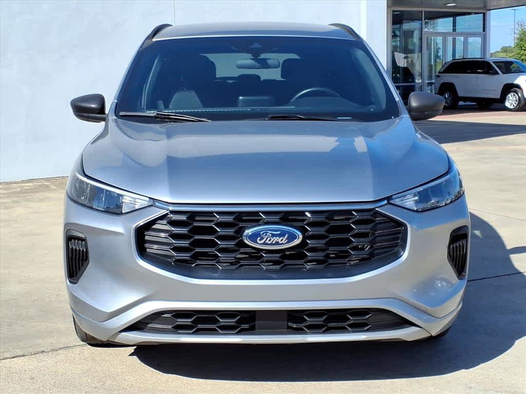 Used 2023 Ford Escape ST-Line w/ Cold Weather Package image 29