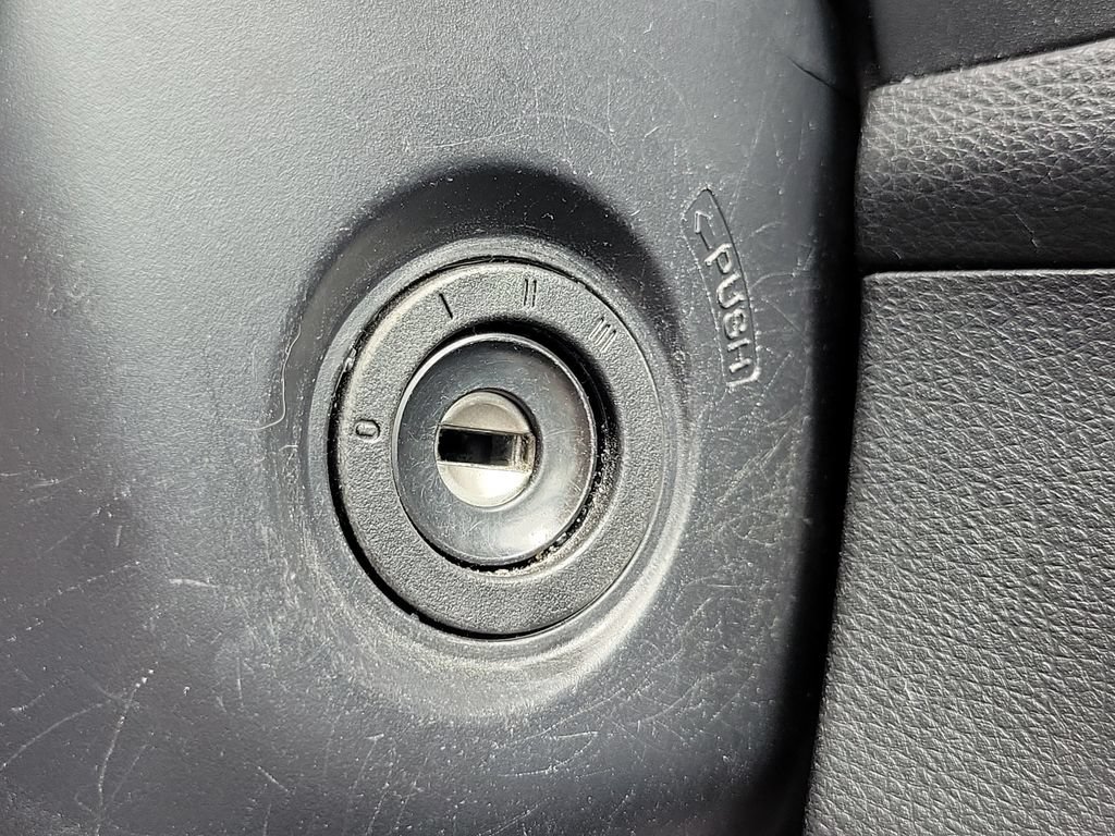 Certified 2020 Honda HR-V LX image 28