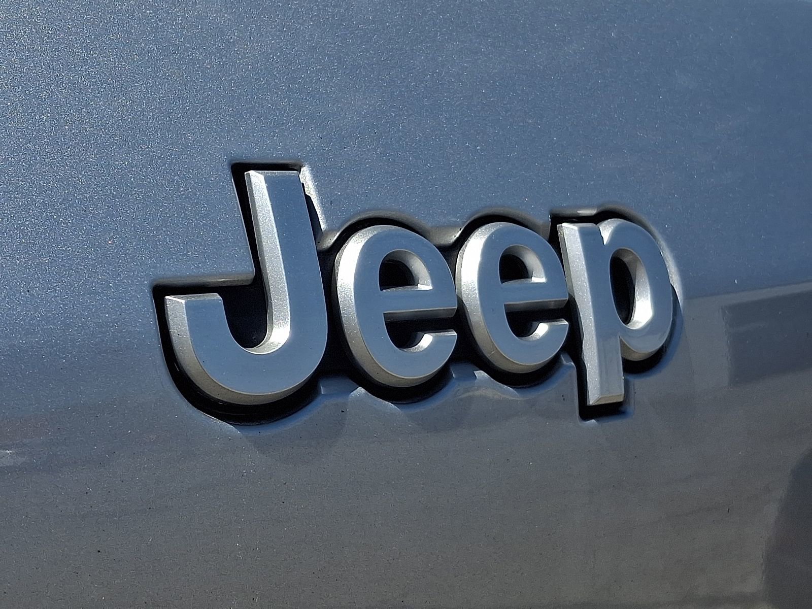 Used 2024 Jeep Grand Cherokee L Laredo w/ Luxury Tech Group I AWD/4WD image 12