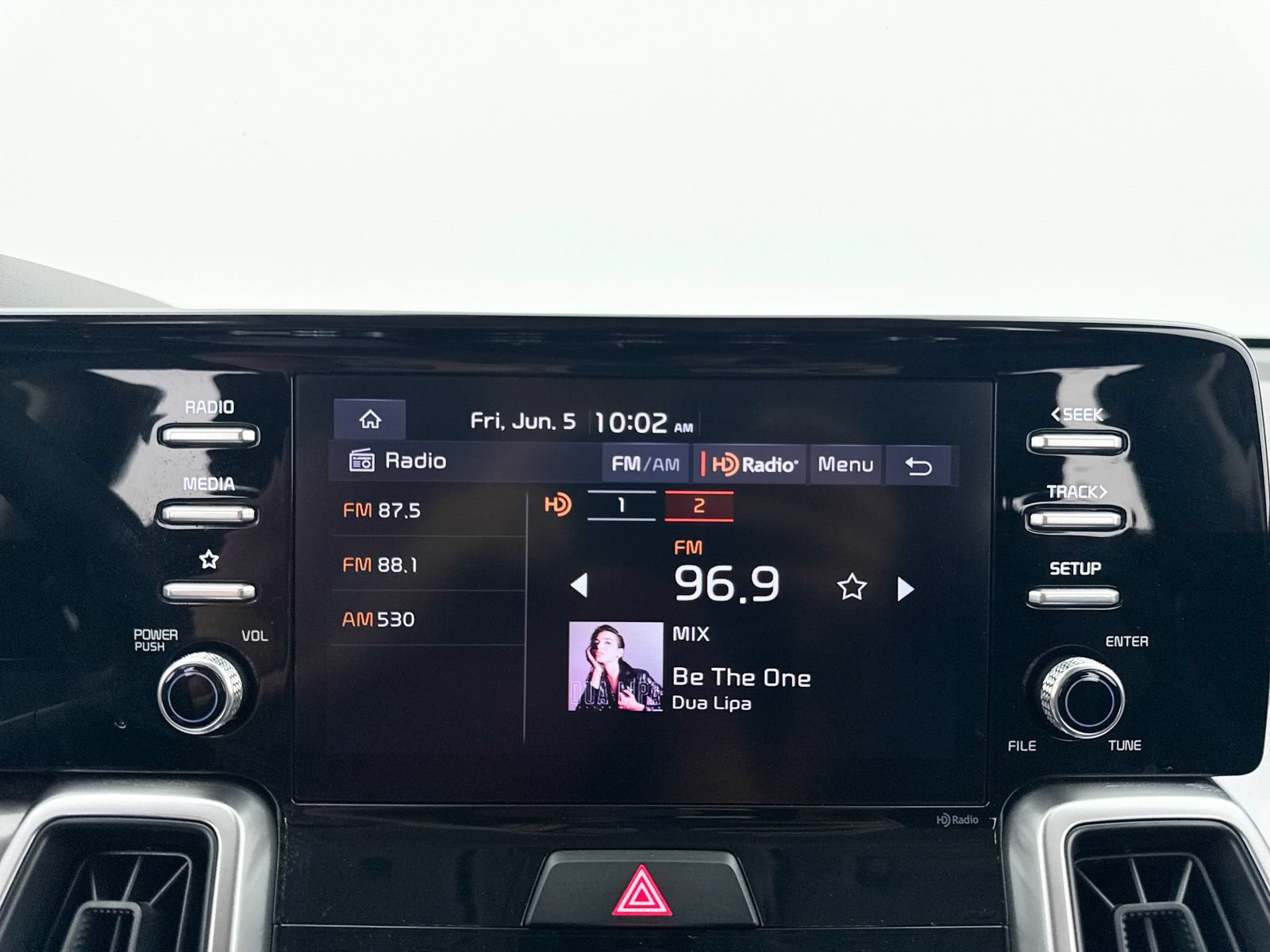 Certified 2023 Kia Sorento LX FWD image 4
