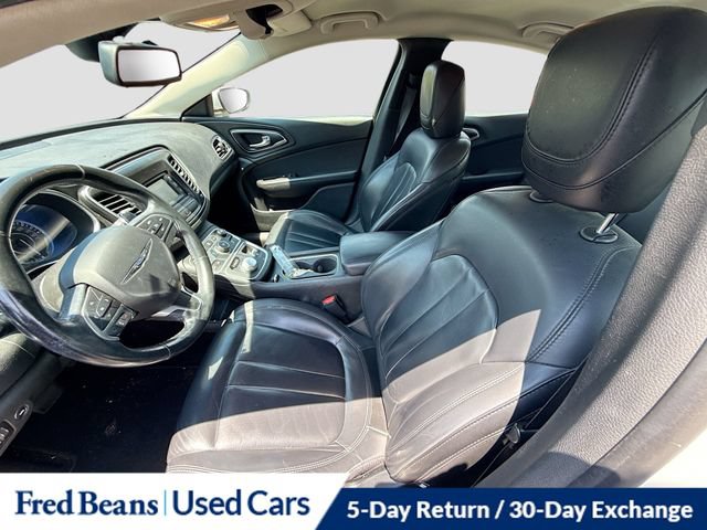 Used 2016 Chrysler 200 Limited FWD image 26
