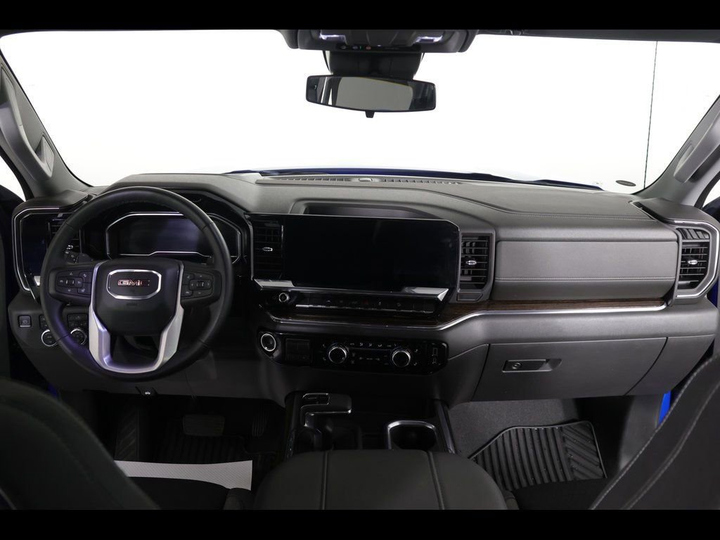 Used 2023 GMC Sierra 1500 Elevation w/ X31 Off-Road Package image 3