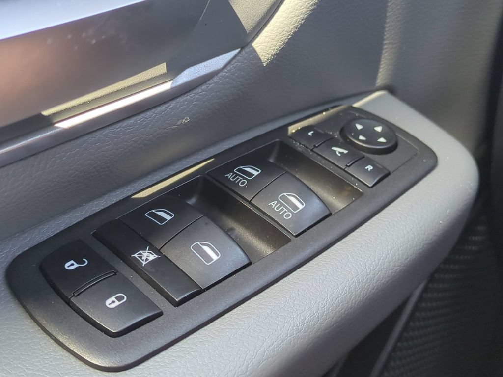 Used 2022 RAM 1500 Big Horn AWD/4WD image 29