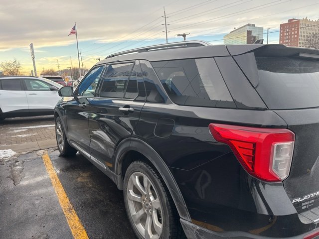 Used 2020 Ford Explorer Platinum w/ Premium Technology Package image 6