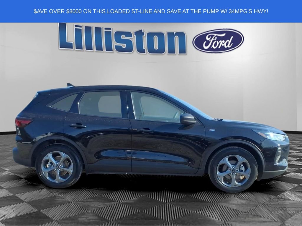 Used 2025 Ford Escape ST-Line image 2