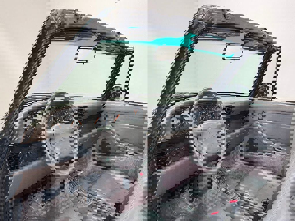 Used 1996 Porsche 911 Cabriolet image 33