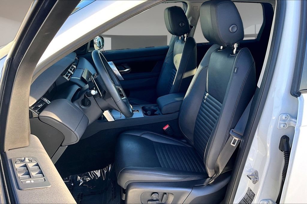 Certified 2025 Land Rover Discovery Sport S AWD/4WD image 19