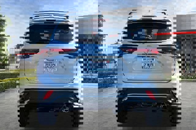 Certified 2025 Toyota Highlander XSE image 7