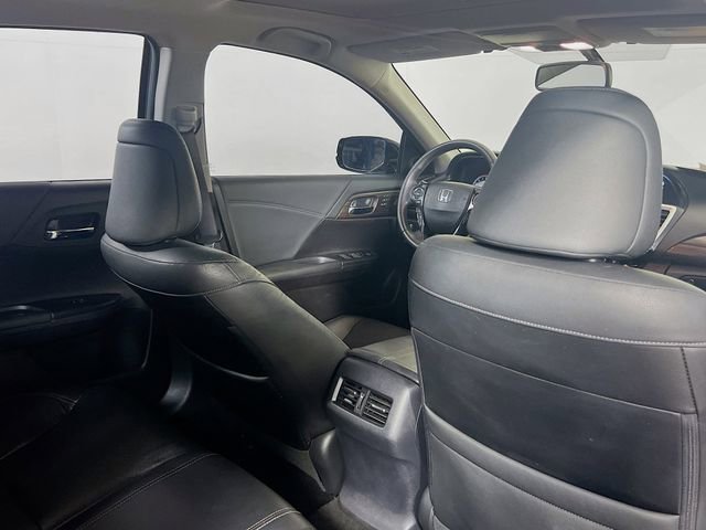 Used 2017 Honda Accord EX-L image 8