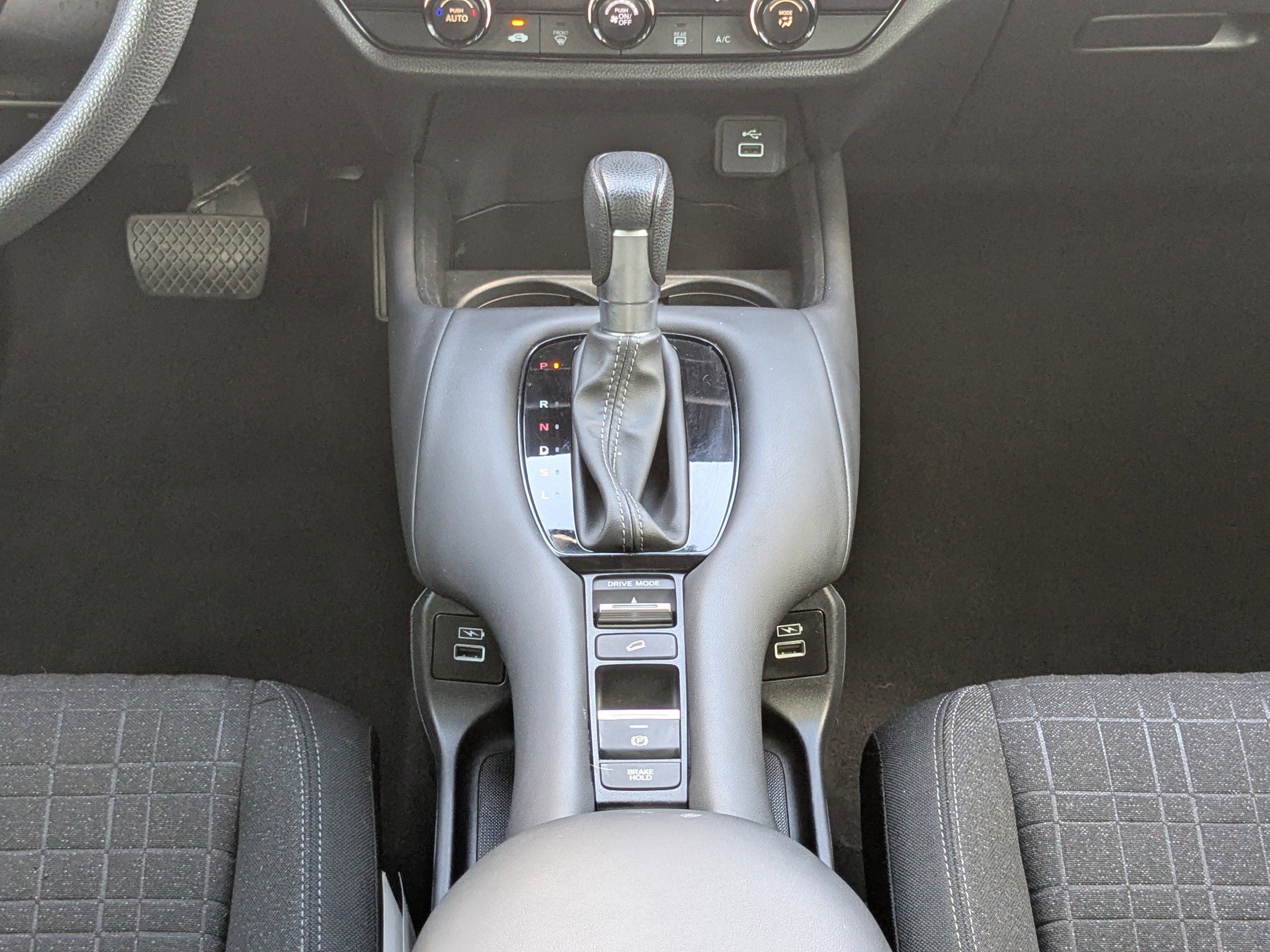 Used 2023 Honda HR-V LX image 21