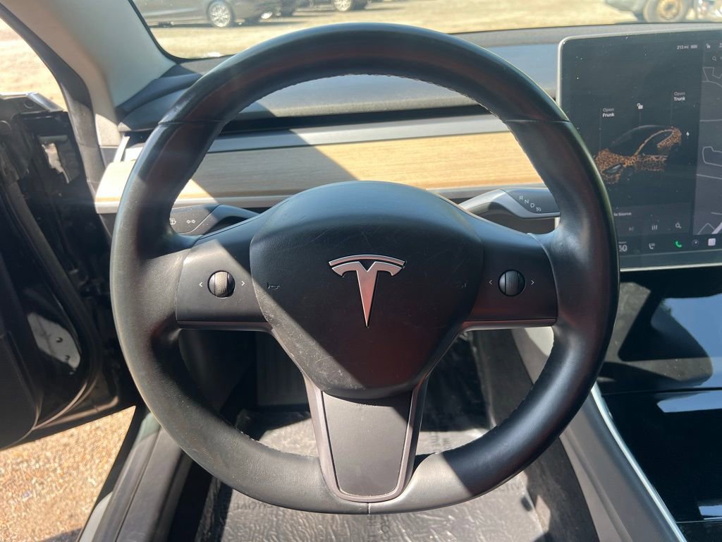 Used 2018 Tesla Model 3 Mid Range RWD image 19