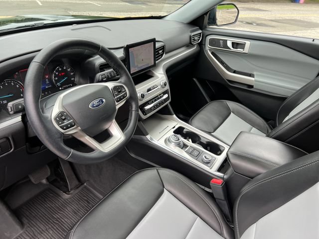 Certified 2023 Ford Explorer XLT w/ Equipment Group 202A AWD/4WD image 18
