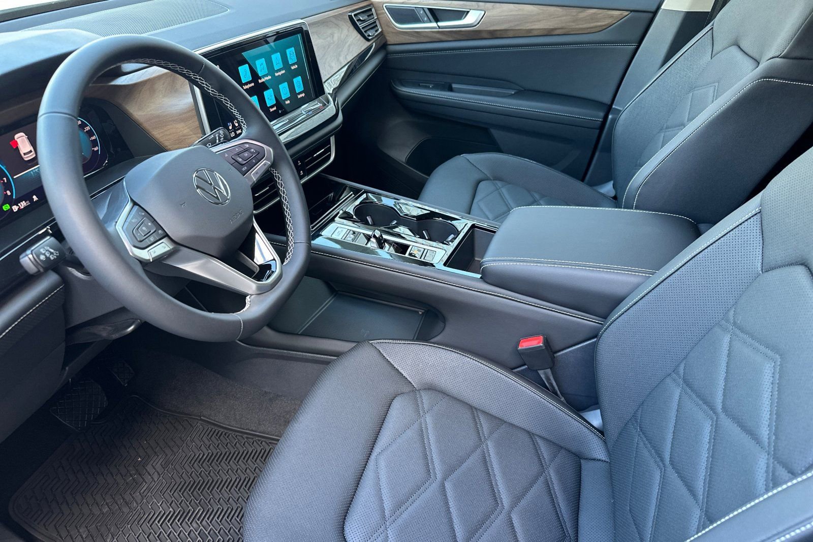 New 2026 Volkswagen Atlas SE image 9