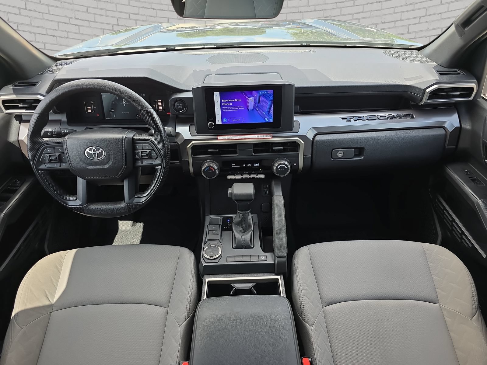 Used 2025 Toyota Tacoma SR5 RWD image 9