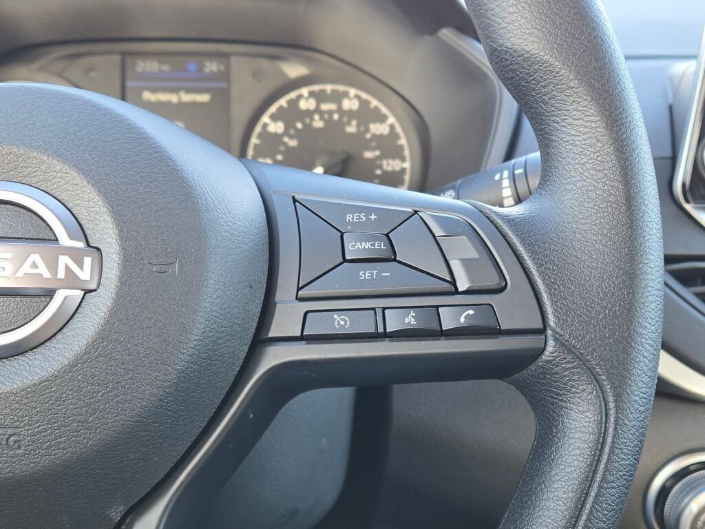 Used 2025 Nissan Altima 2.5 S FWD image 26