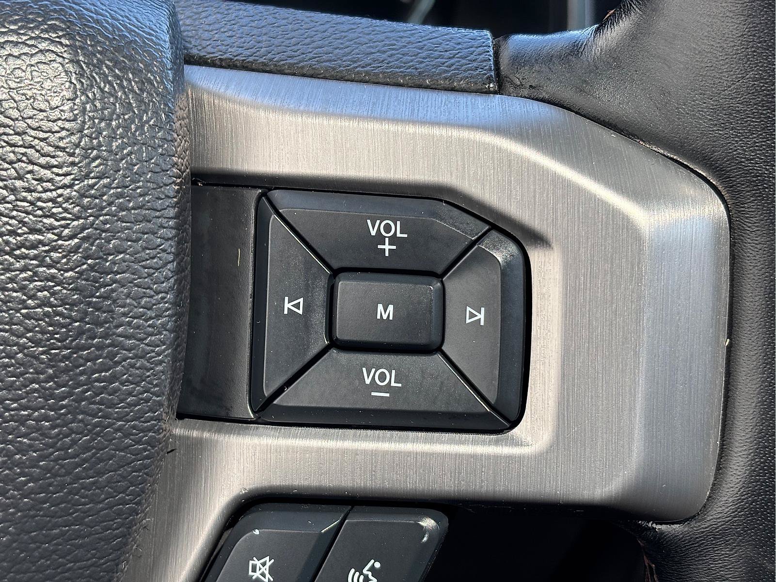 Used 2018 Ford F150 Platinum w/ Equipment Group 701A Luxury AWD/4WD image 36