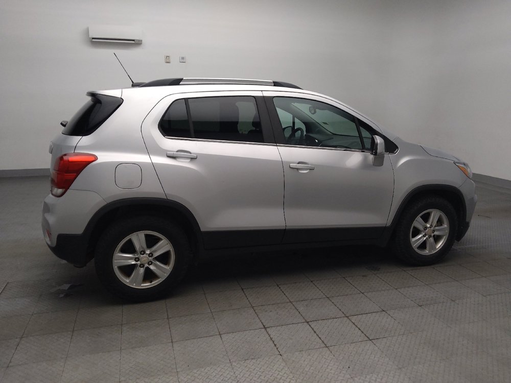 Used 2017 Chevrolet Trax LT FWD image 10