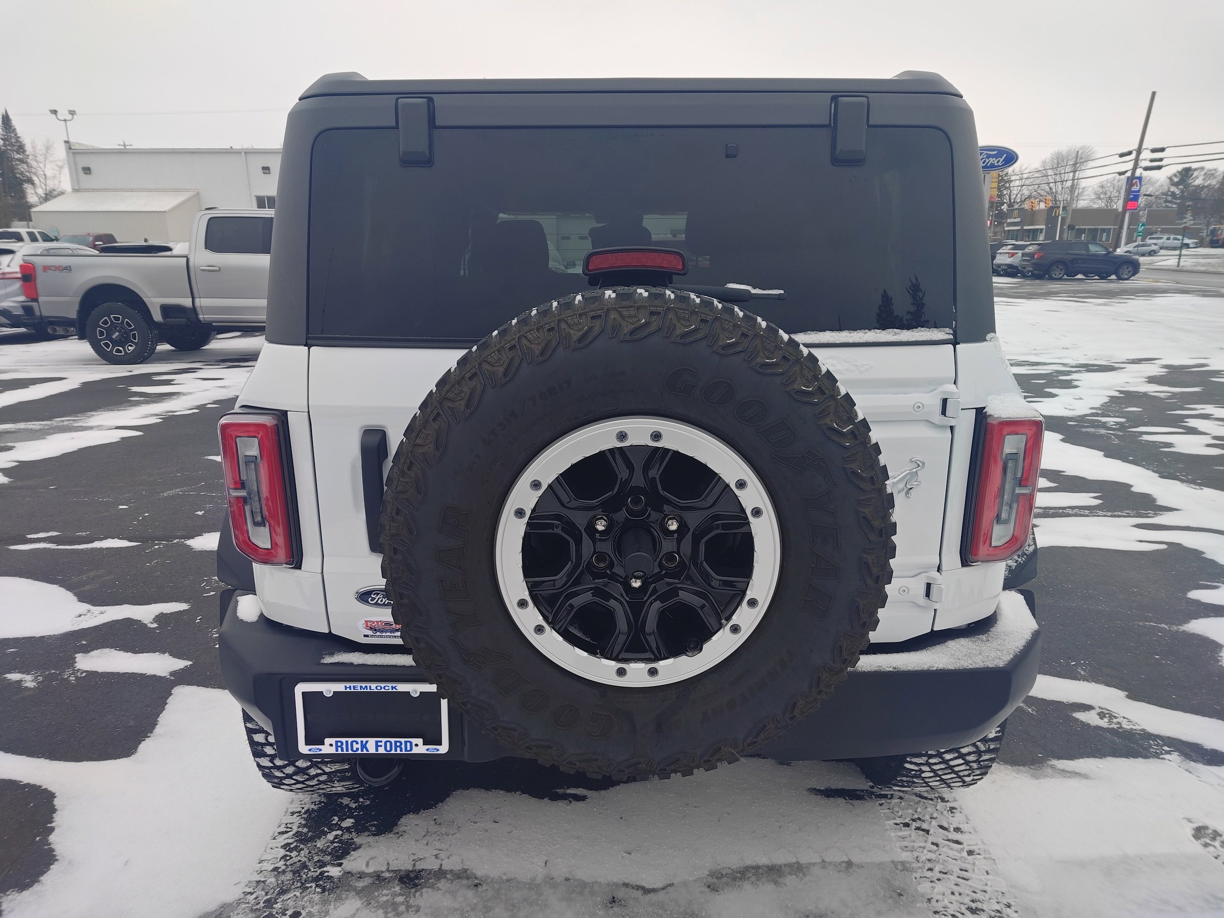 Used 2022 Ford Bronco Big Bend w/ Sasquatch Package image 4