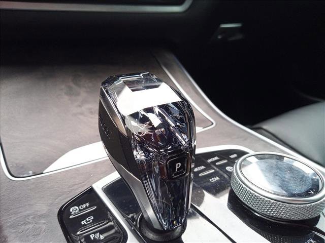 Used 2022 BMW X5 xDrive40i w/ M Sport Package AWD/4WD image 22