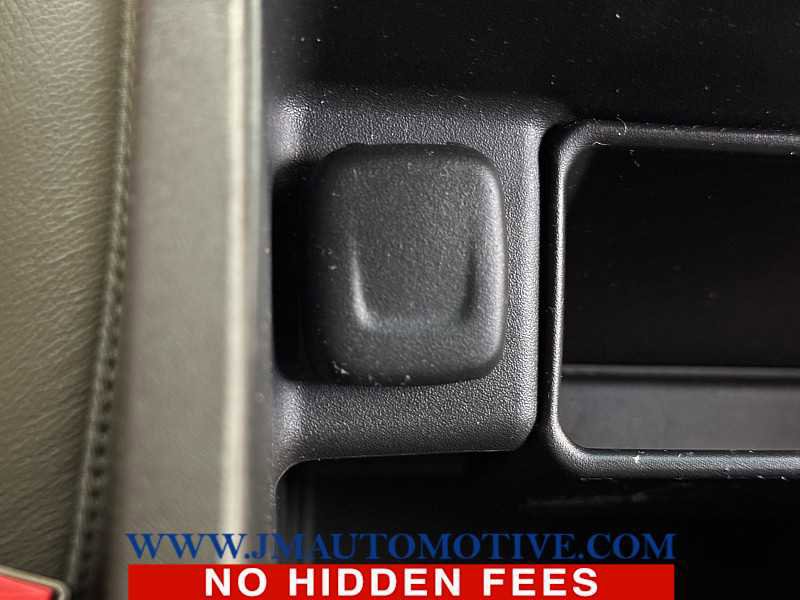 Used 2015 GMC Sierra 1500 SLT w/ SLT Crew Cab Value Package image 37