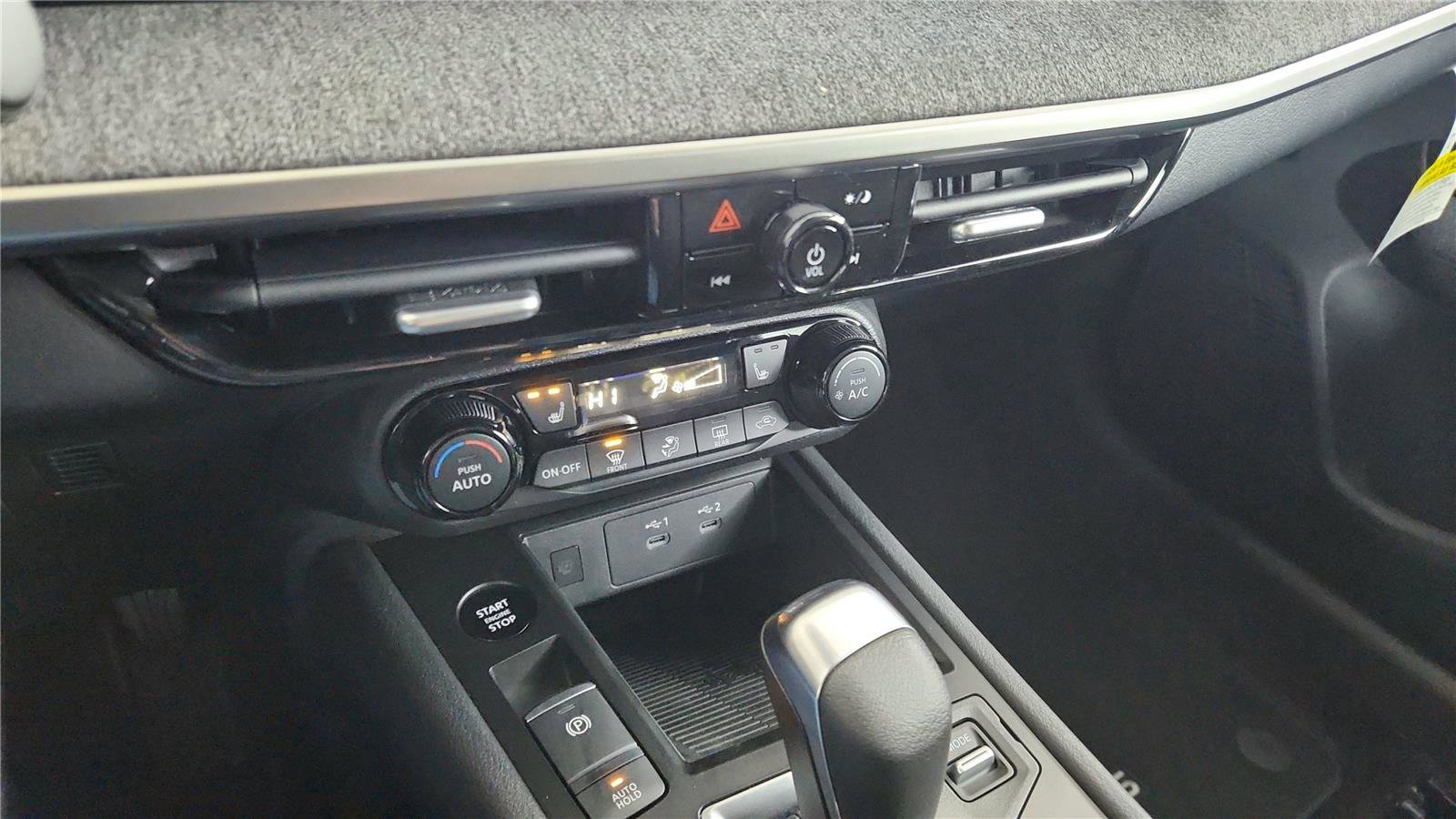 New 2026 Nissan Kicks SV w/ Charging Package image 31