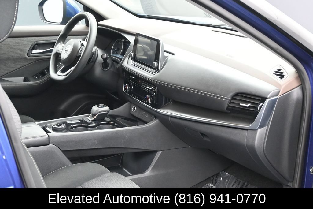 Used 2021 Nissan Rogue SV AWD/4WD image 6