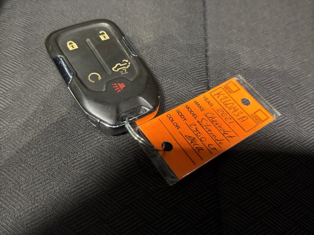 Used 2021 Chevrolet Silverado 2500 LT w/ Convenience Package image 39