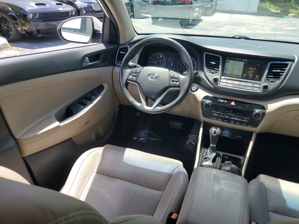 Used 2017 Hyundai Tucson SE Plus w/ Cargo Package FWD image 14