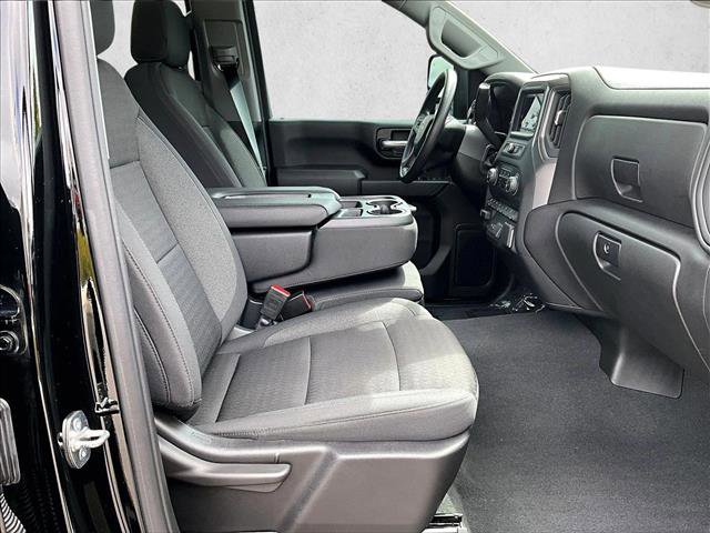 Used 2024 Chevrolet Silverado 2500 Custom w/ Custom Value Package image 9