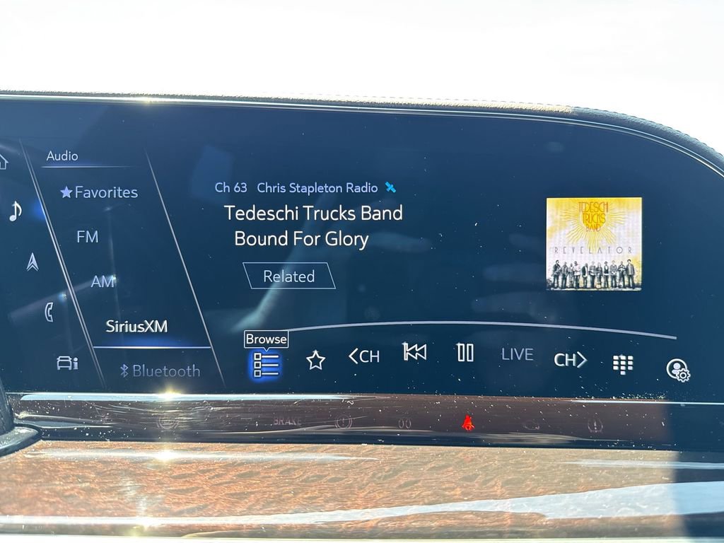 Used 2022 Cadillac Escalade ESV Sport Platinum image 16