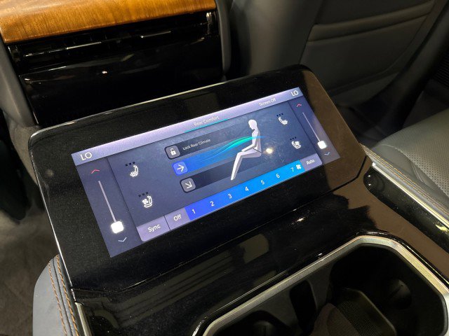 Used 2022 Jeep Grand Wagoneer Series II w/ Premium Group II image 49