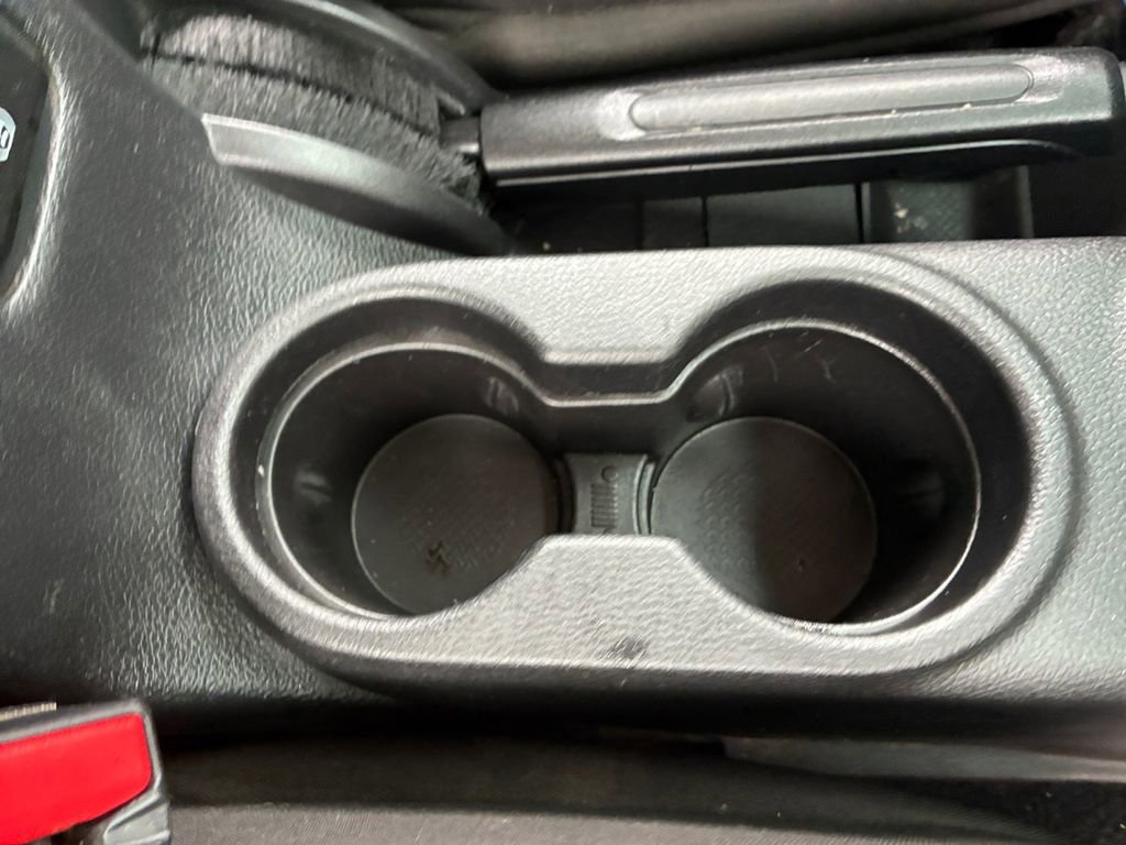 Used 2016 Jeep Wrangler Sport image 30