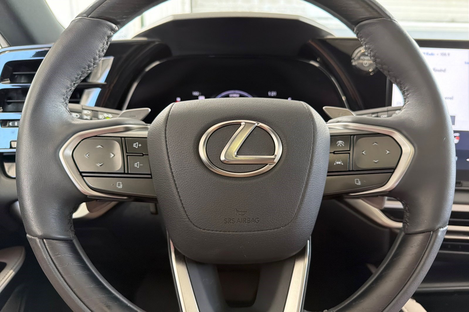 Used 2023 Lexus RX 350 w/ Cold Area Package AWD/4WD image 29