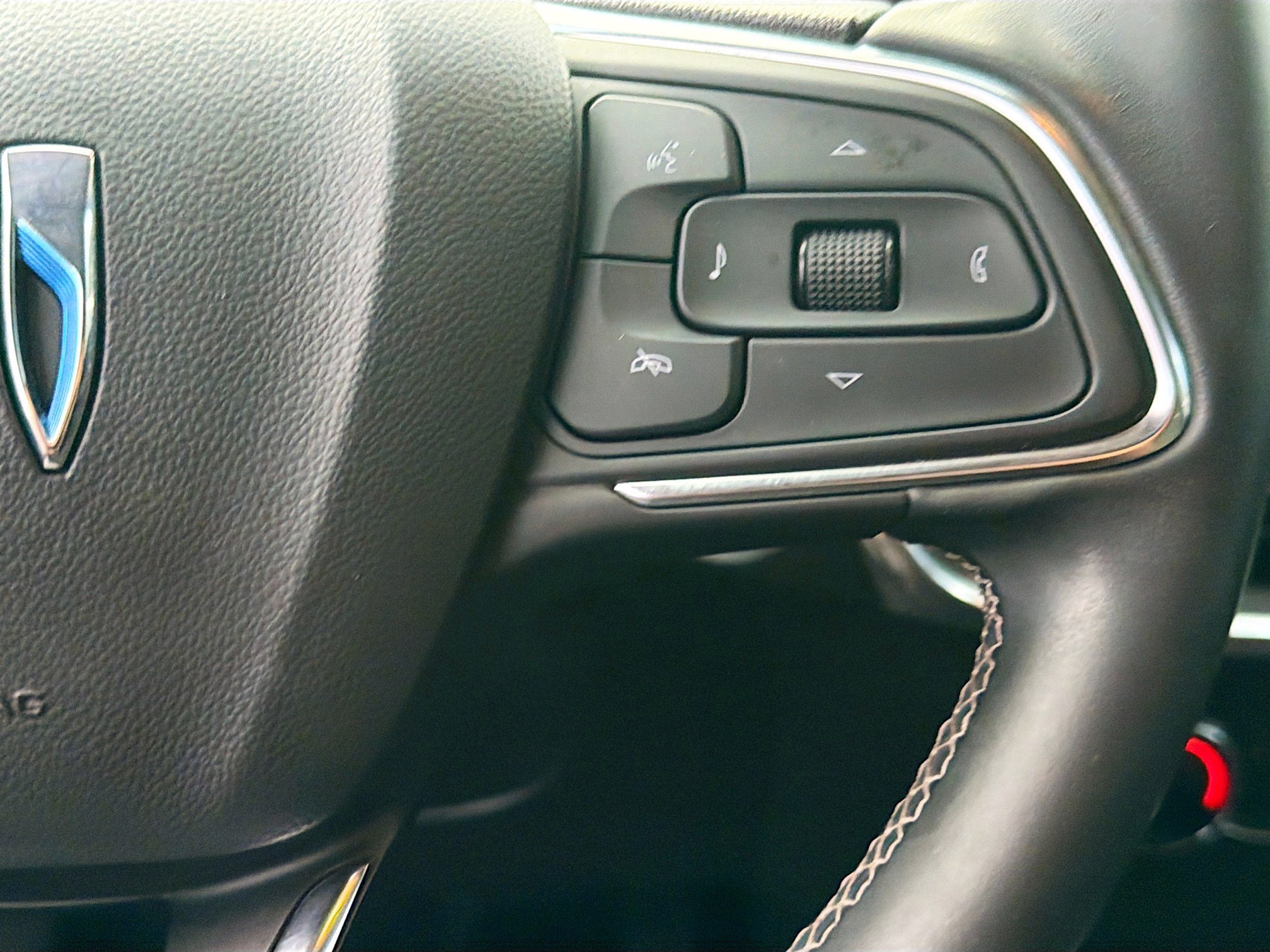 Used 2024 Buick Encore GX Preferred image 31