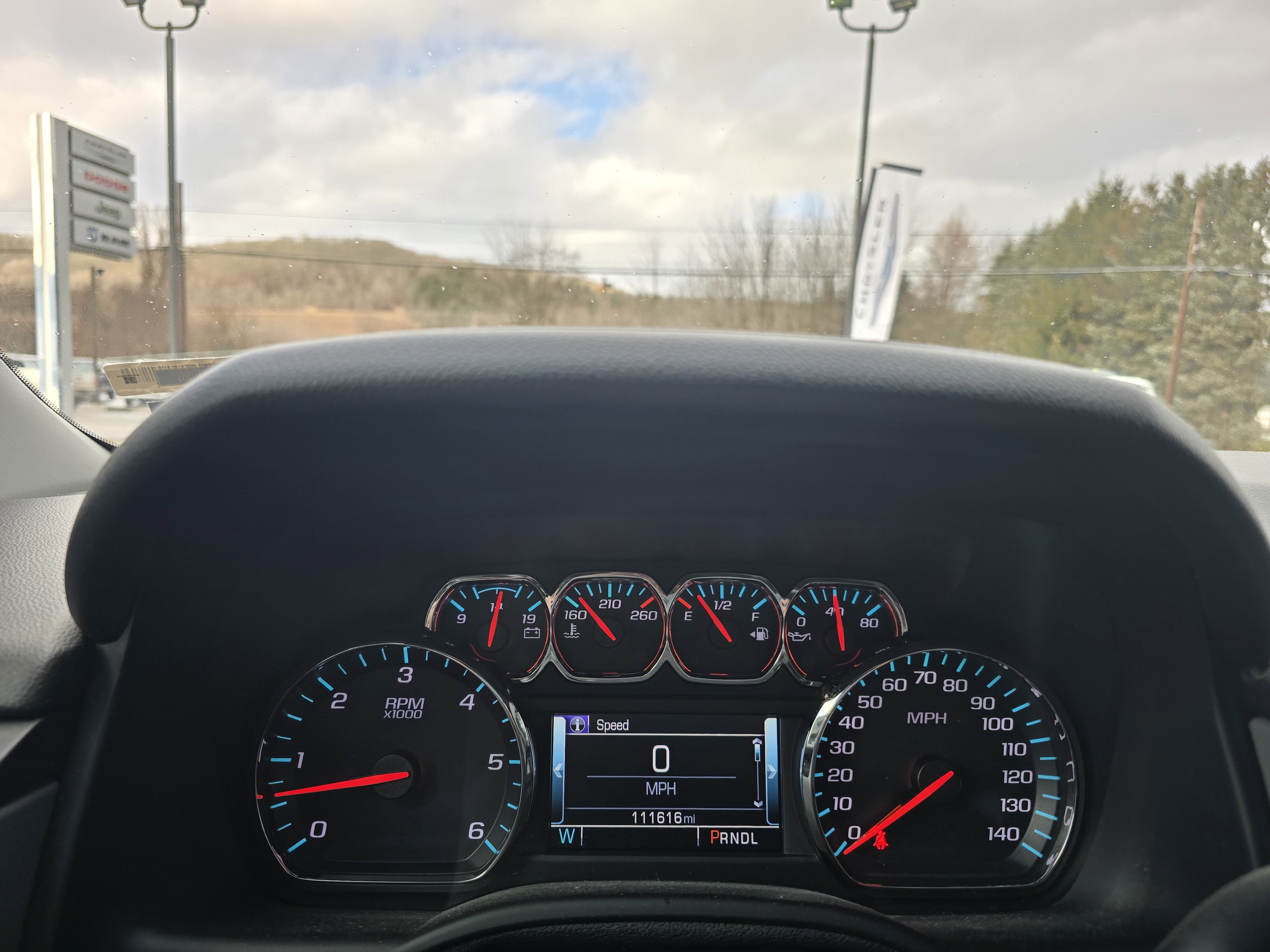 Used 2018 Chevrolet Suburban LT w/ Luxury Package image 15