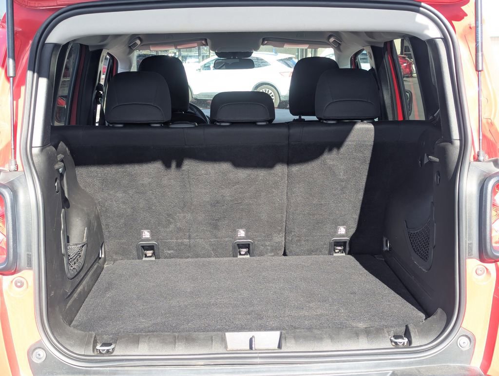 Used 2019 Jeep Renegade Sport w/ Sport Appearance Group image 28